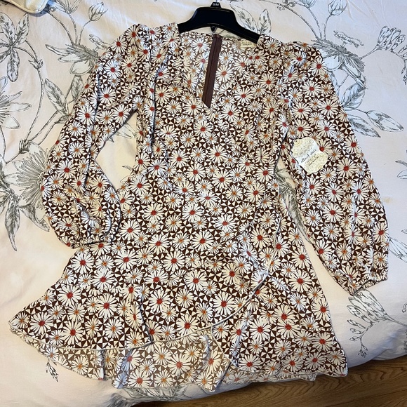 Altar'd State Dresses & Skirts - NWT Altar’d State floral wrap mini dress size S